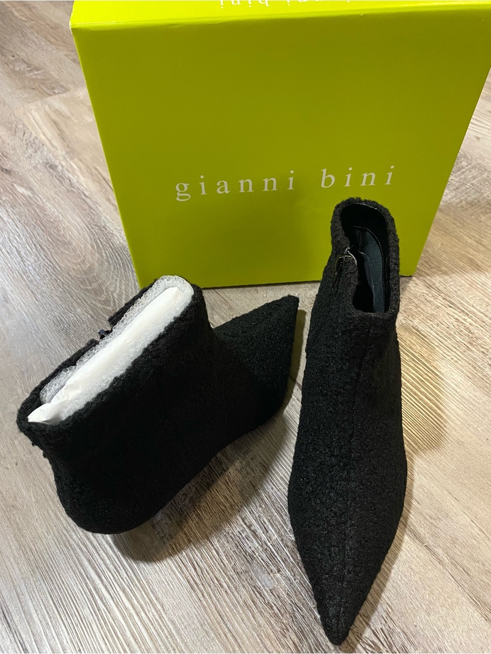 Gianni Bini Georgina Kitten Heel Faux Fur Black Zip Booties Woman's 8.5 M